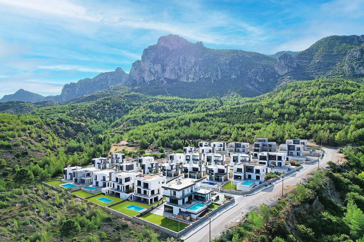 North Cyprus Four Bedroom Villas in the Stunning Hilltop Village of Karmi Photo 1